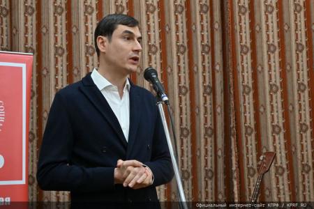 «Эта работа сегодня очень полезна и актуальна». В Москве прошла презентация книги «Геннадий Зюганов»