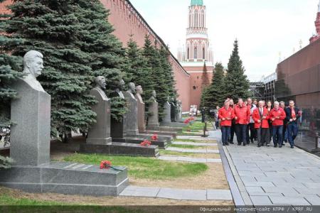 Г.А. Зюганов: Путь Ленина – великий пример созидания и побед