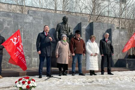 Коммунисты Якутии отметили 154-ю годовщину   со дня рождения В.И. Ленина