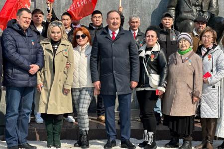 Коммунисты Якутии отметили 154-ю годовщину   со дня рождения В.И. Ленина