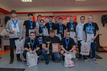 При поддержке КПРФ состоялся чемпионат Самарской области по Русскому жиму
