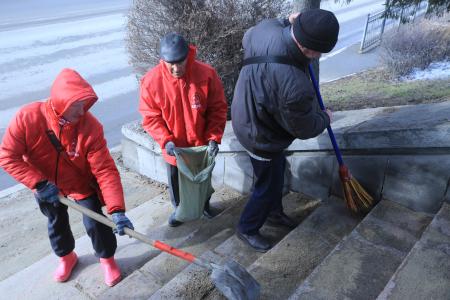 В Омске начались Ленинские субботники