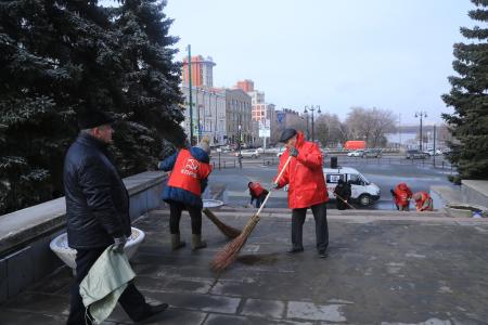 В Омске начались Ленинские субботники
