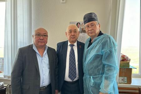 Рабочая поездка вице-спикера парламента Калмыкии Николая Нурова в Лаганский и Черноземельский районы