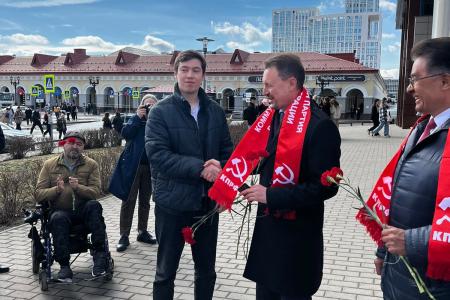 Депутаты организовали праздничное мероприятие для детей в Уфимском планетарии в честь Дня космонавтики