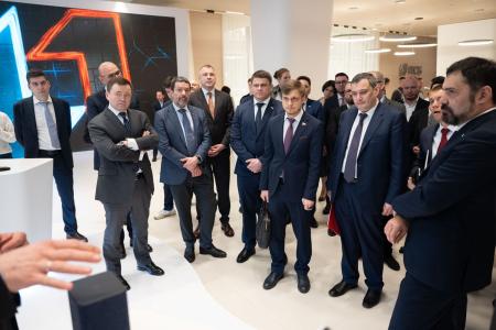 Александр Ющенко на выездном заседании ИТ-Комитета в Промсвязьбанке: «Инновации и безопасность: развитие цифровых технологий в банковской сфере»