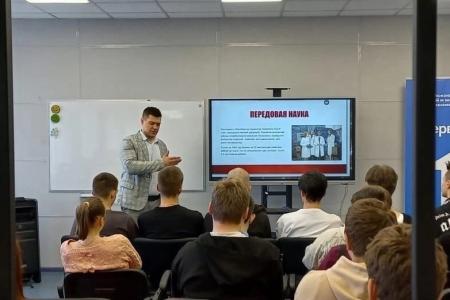 Комсомольцы провели серию массовых и просветительских мероприятий в честь Дня космонавтики