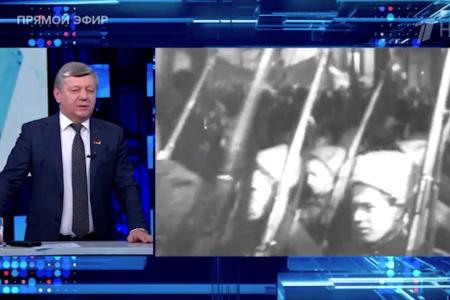 Дмитрий Новиков на Первом канале рассказал, в чём состоит отличие патриотов России от «катакомбных» коллаборантов и выразил отношение к философу Ильину - симпатизанту Муссолини и Гитлера