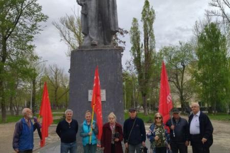 Саратовская область. «Ленин жил! Ленин жив! Ленин будет жить!»