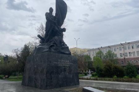 Саратовская область. «Ленин жил! Ленин жив! Ленин будет жить!»
