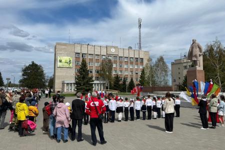 Омская область. В Таре появилась пионерская аллея