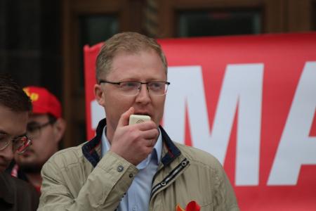 Пензенские коммунисты отметили Первомай шествием и митингом