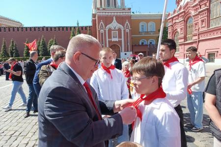 Депутат КПРФ Александр Наумов: «Мы все были пионерами. Мы передаем подрастающему поколению любовь к нашей великой Родине – России!»