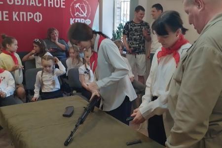 В Великом Новгороде состоялась торжественная пионерская линейка