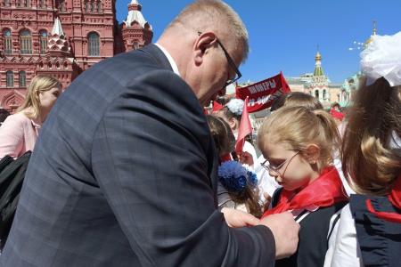 Депутат КПРФ Александр Наумов: «Мы все были пионерами. Мы передаем подрастающему поколению любовь к нашей великой Родине – России!»
