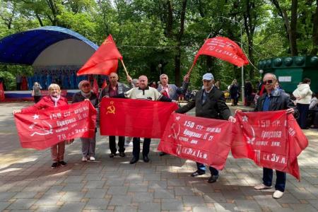 Ставропольские коммунисты встретили Первомай