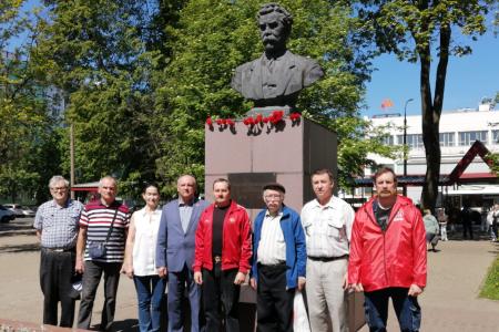 На благо трудового народа! Репортаж об ежедневной работе подмосковных коммунистов в регионе