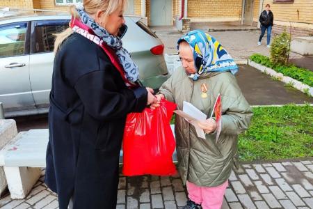 Подмосковные коммунисты: Этих дней не смолкнет слава, не померкнет никогда! С Днем Великой Победы!
