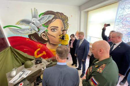 Свердловские коммунисты открыли музей воинской славы в екатеринбургской школе № 59