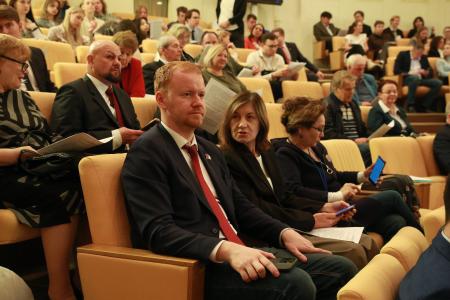 На защите трудящихся: Фракция КПРФ в Госдуме представила новый Трудовой кодекс