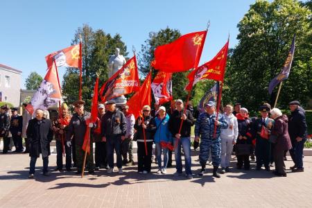 Коммунисты Брянщины отметили 79-ю годовщину Великой Победы