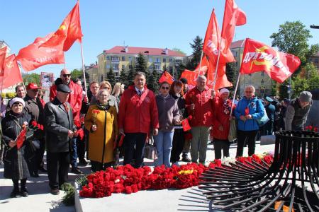 Коммунисты Брянщины отметили 79-ю годовщину Великой Победы