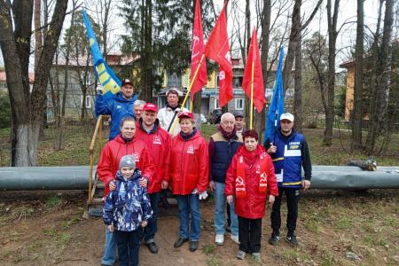 Коммунисты и комсомольцы Ленинградской области отметили Первомай