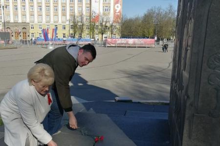 Новгородские коммунисты отметили День Великой Победы