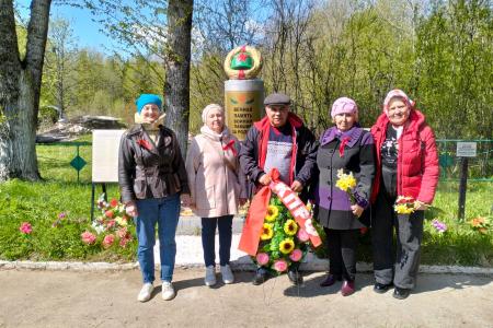 Новгородские коммунисты отметили День Великой Победы