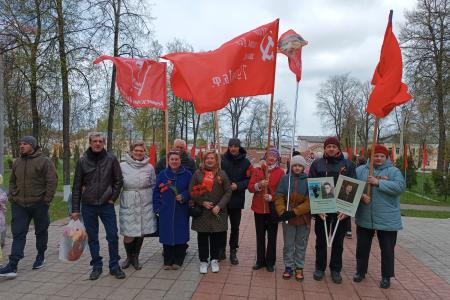 Новгородские коммунисты отметили День Великой Победы