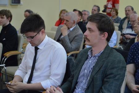 В Санкт-Петербургском горкоме КПРФ презентовали переиздание биографии Г.А. Зюганова