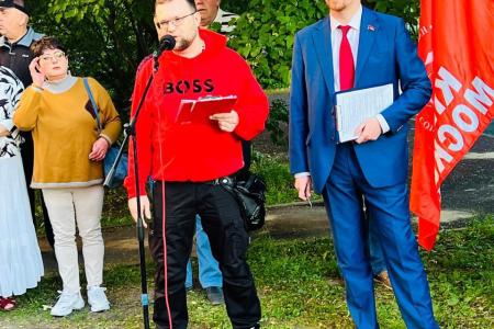 Денис Парфенов: Жители Свиблово вышли на защиту района!