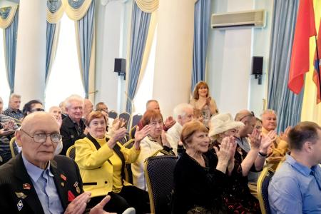 Севастополь. КПРФ провела майский праздничный концерт