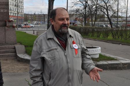 В Ленинграде (Санкт-Петербурге) празднование Первомая началось у монумента первой революционной маевке