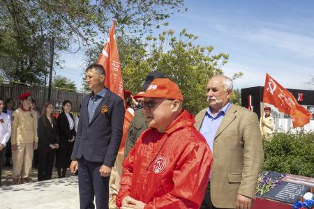 Коммунисты Калмыкии провели автопробег, посвященный 79-й годовщине Великой Победы