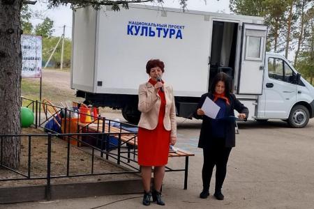Массовыми детскими мероприятиями отметили День пионерии в Амурской области