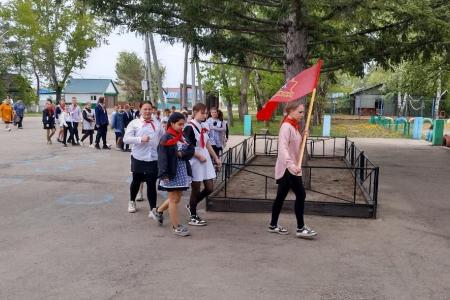 Массовыми детскими мероприятиями отметили День пионерии в Амурской области