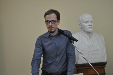 Санкт-Петербург: Молодые коммунисты организовали антифашистский круглый стол