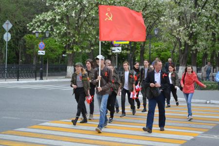Астраханские коммунисты отметили Первомай