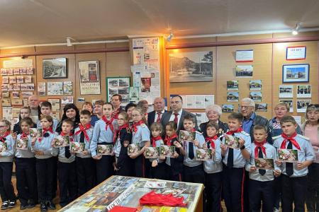 Крым пополнился пионерами