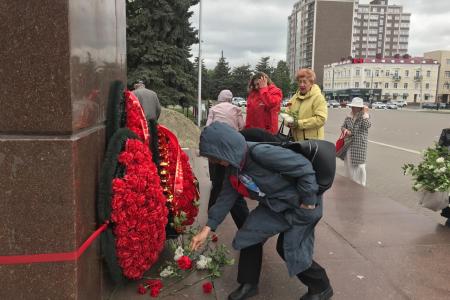 В столице Карачаево-Черкесии памятник Ленину заколачивают в ящик к 9 мая