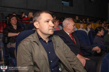 Коммунисты ДНР рассказали детям о Ленине