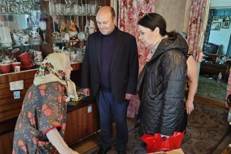 Рязанская область. В преддверии 9 мая депутаты-коммунисты поздравили ветеранов с праздником