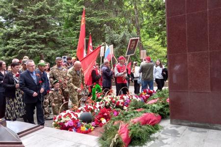 Коммунисты Ставрополья встретили день Великой Победы Советского Союза над фашистской Германией