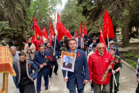 Коммунисты Ставрополья встретили день Великой Победы Советского Союза над фашистской Германией