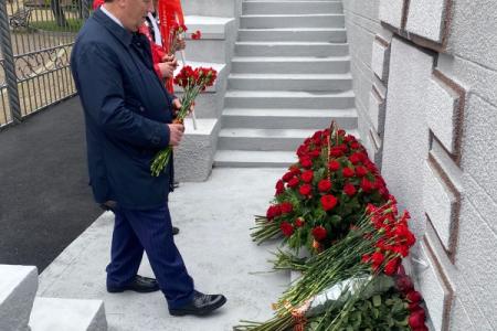 Коммунисты Ставрополья встретили день Великой Победы Советского Союза над фашистской Германией