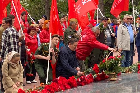 Коммунисты Ставрополья встретили день Великой Победы Советского Союза над фашистской Германией
