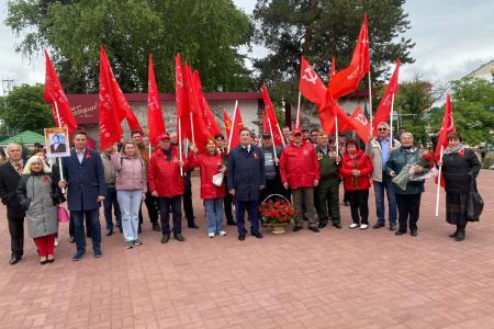 Коммунисты Ставрополья встретили день Великой Победы Советского Союза над фашистской Германией