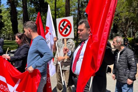 Компартии, входящие в СКП-КПСС, достойно отметили День Победы