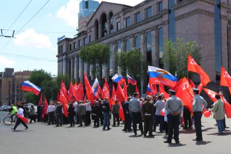 Компартии, входящие в СКП-КПСС, достойно отметили День Победы